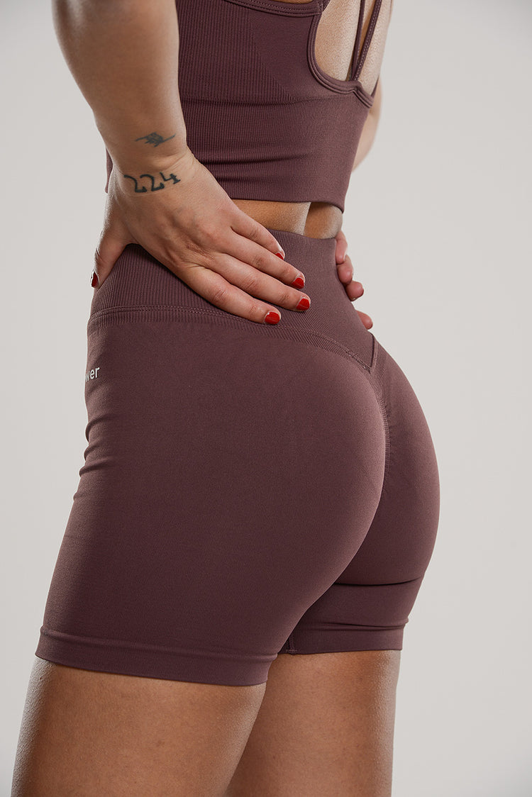 Signature Contouring Shorts Burgundy