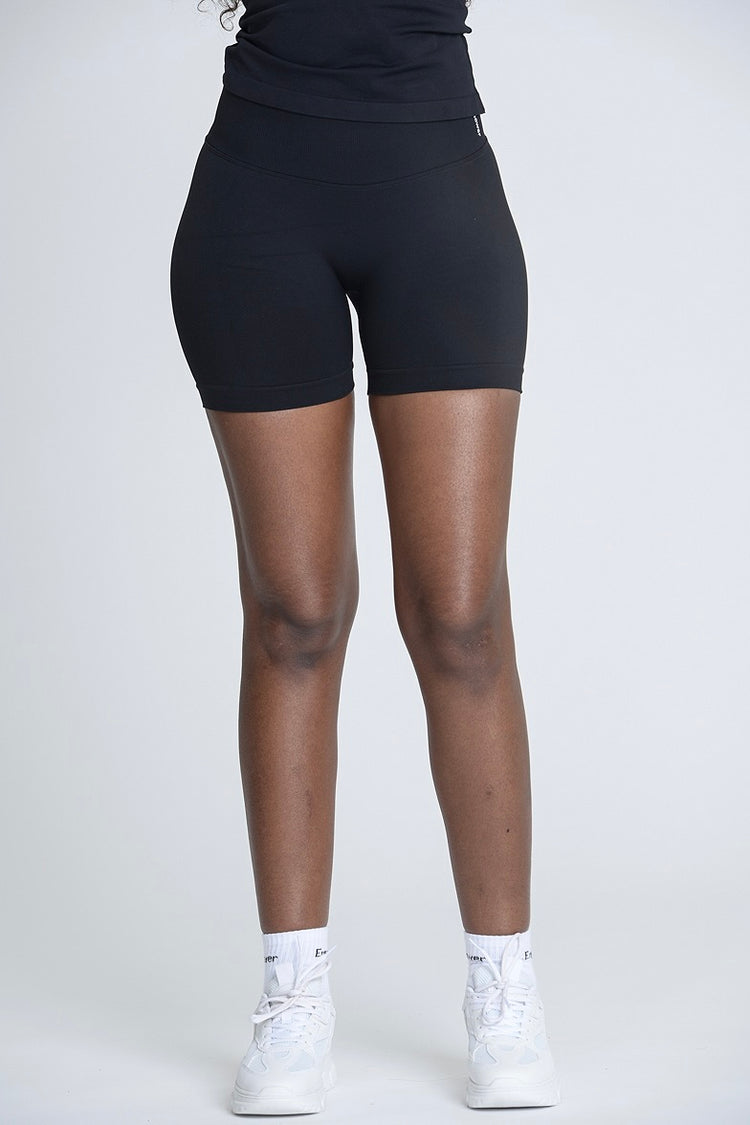 Empower Smooth Contour Mid Waist Shorts - Midnight Black