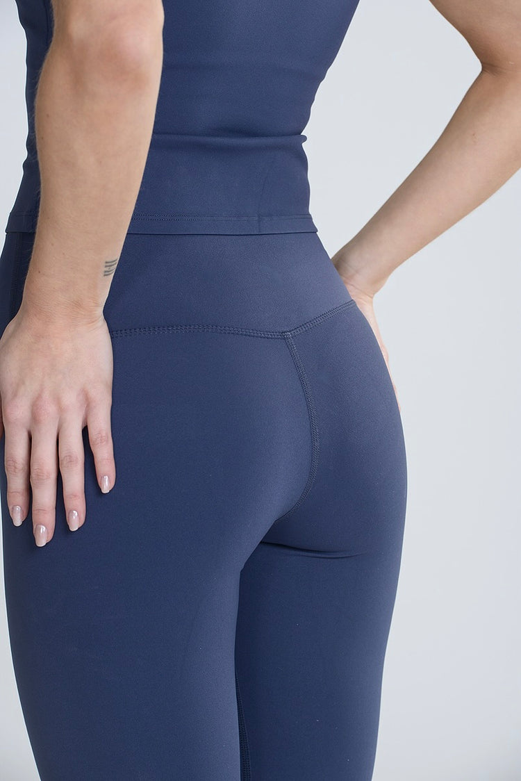 Essential Ultra Thin Set Cloudy Navy