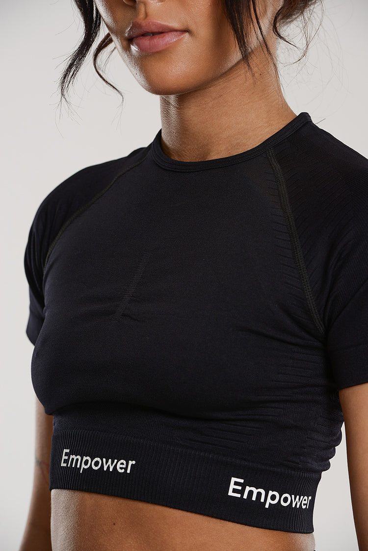 Shape Contouring T-Shirt Black