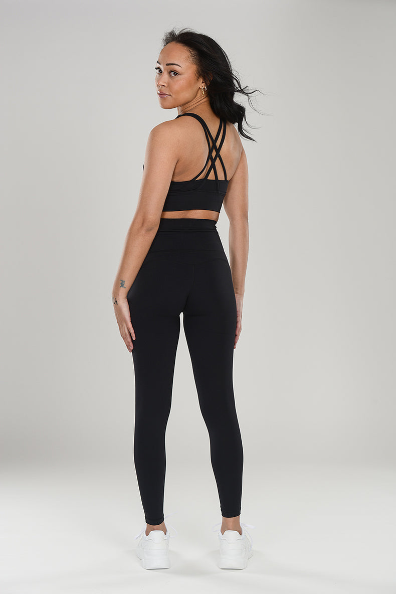 Ultraohut muotoilusetti musta