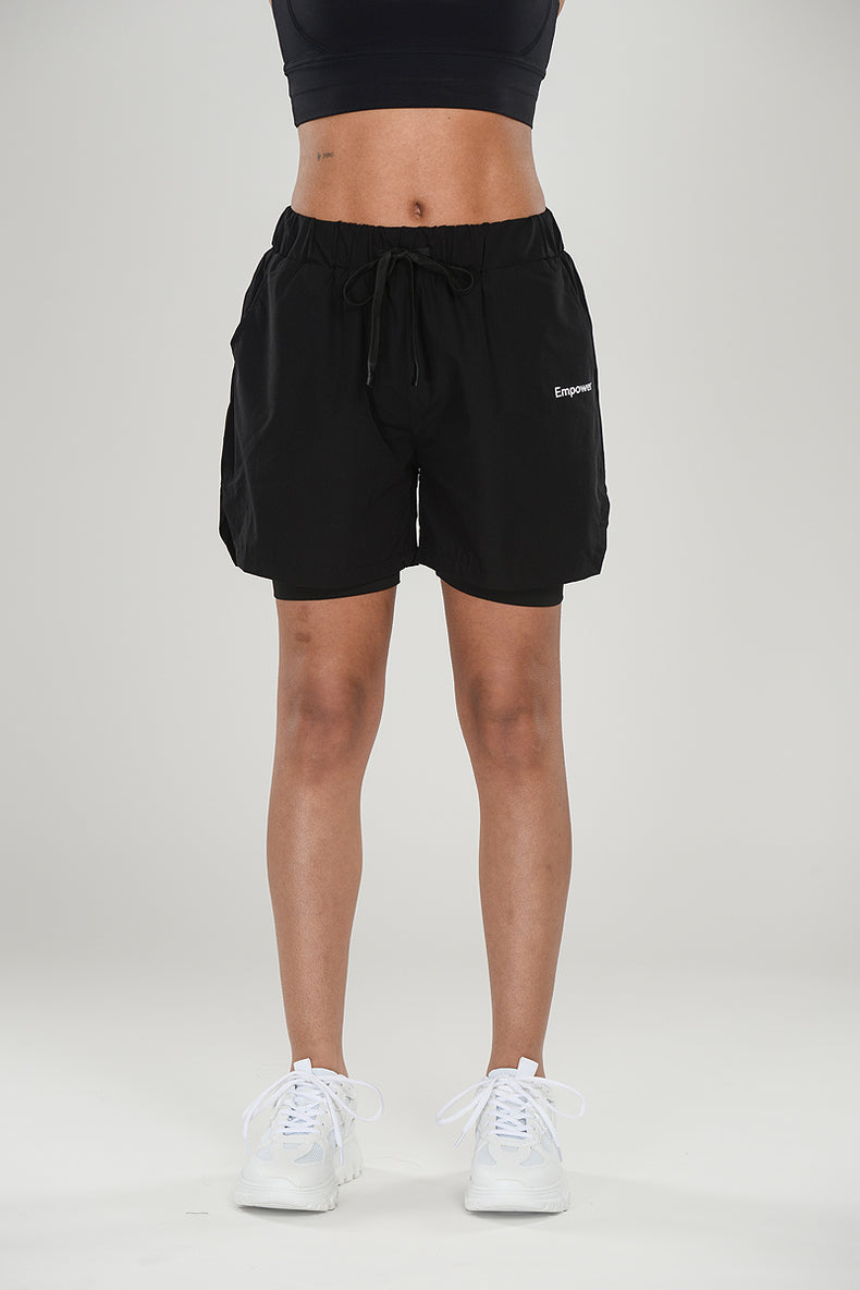 Aktivoi 2-in-1 shortsit