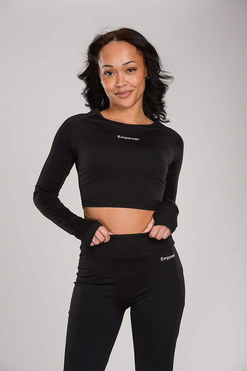 Sileä ohut lyhyt pitkähihainen setti musta